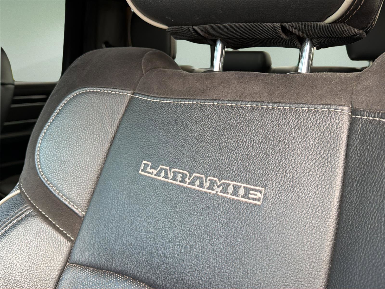 Used 2023 RAM 2500 Laramie AWD/4WD image 26