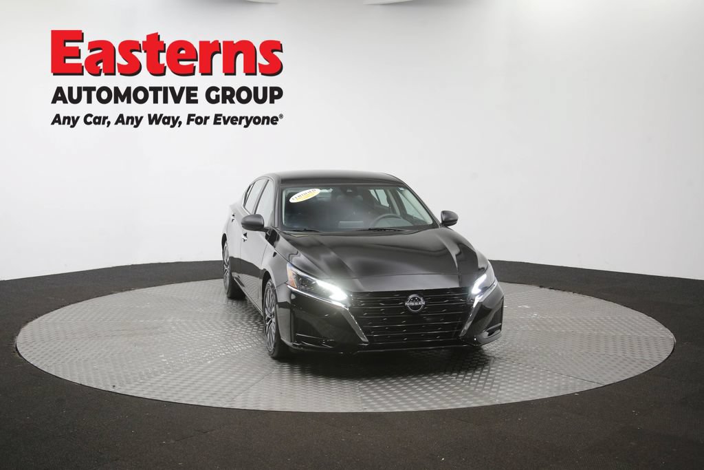 Used 2024 Nissan Altima 2.5 SV FWD image 53