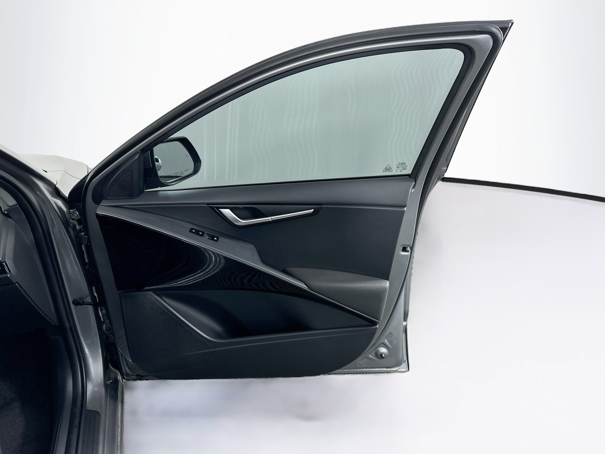 Used 2023 Kia Niro EX FWD image 33