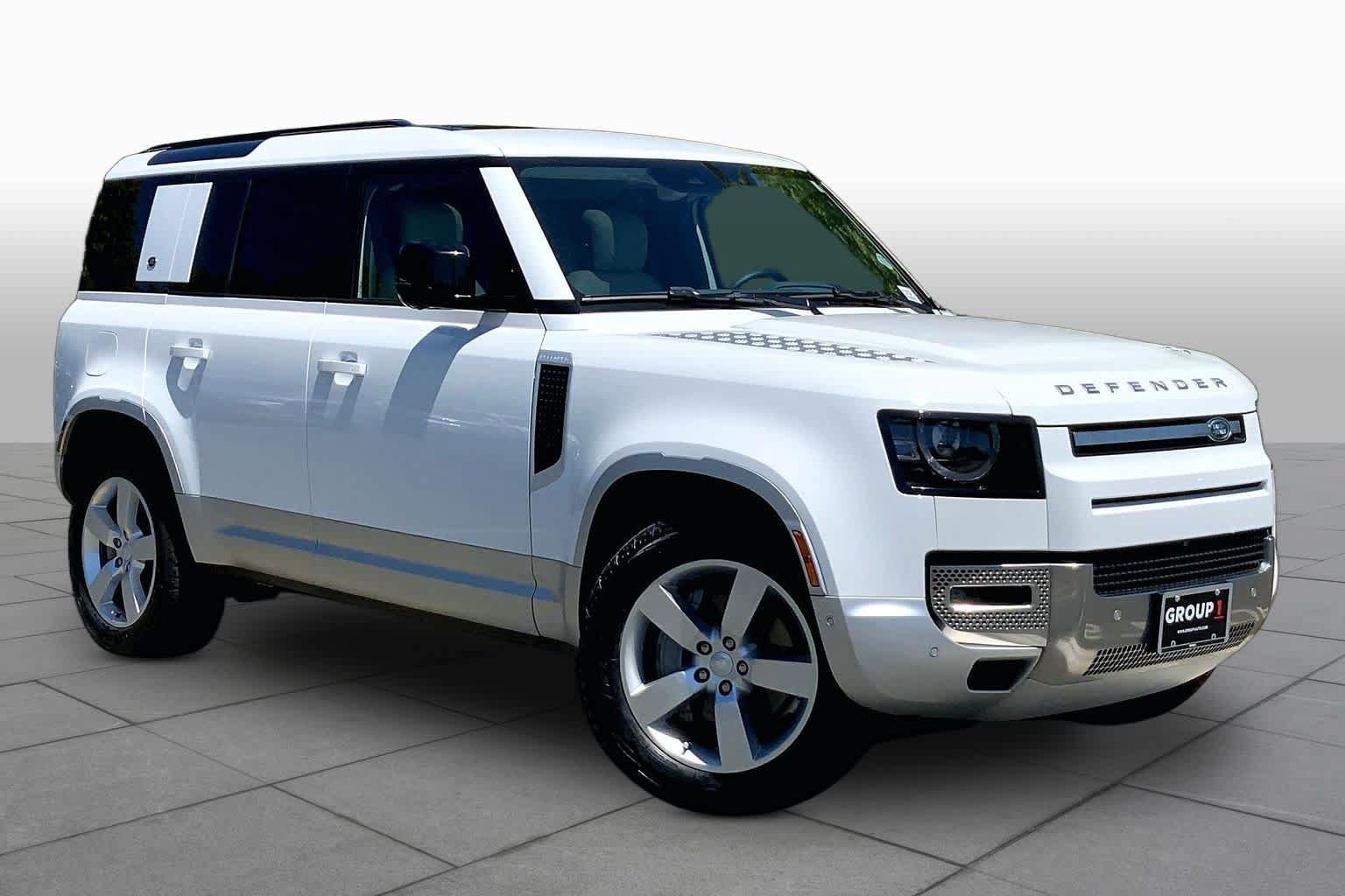 Used 2023 Land Rover Defender 110 SE AWD/4WD image 3