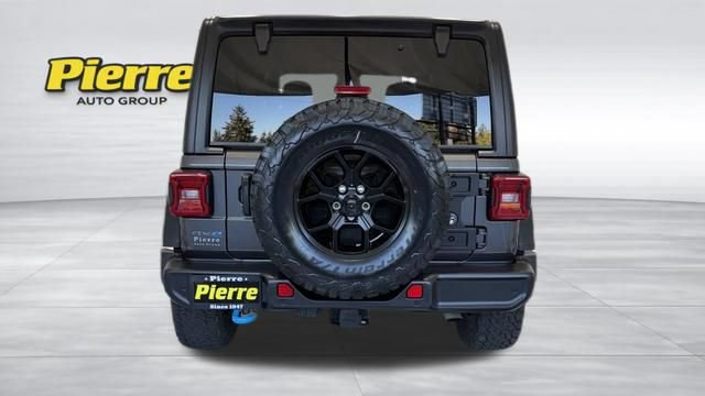 Used 2024 Jeep Wrangler Unlimited AWD/4WD image 2