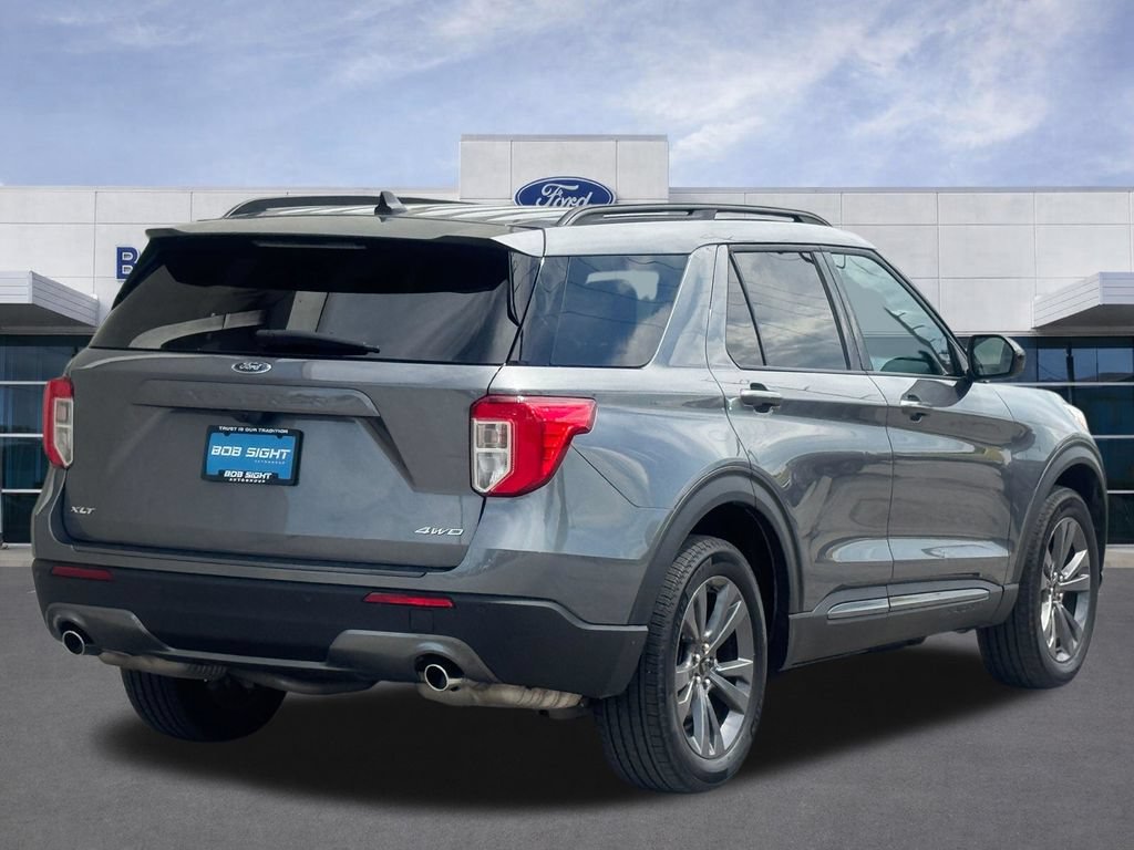 Used 2024 Ford Explorer XLT w/ Equipment Group 202A AWD/4WD image 36