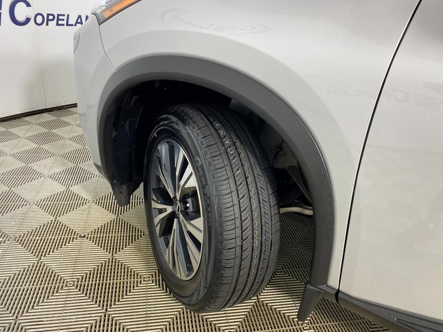 Used 2022 Nissan Rogue SV image 23