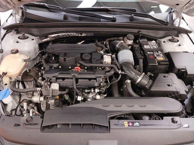 Used 2023 Kia K5 GT-Line image 29