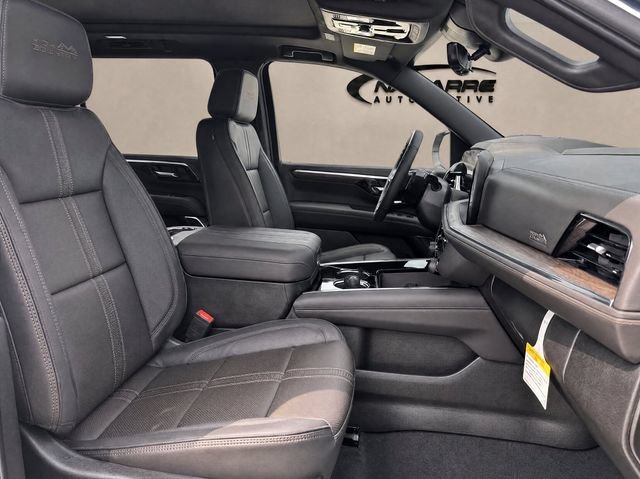 New 2026 Chevrolet Suburban High Country AWD/4WD image 12