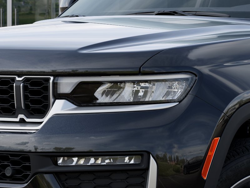 New 2026 Jeep Grand Cherokee Limited w/ Luxury Tech Group II AWD/4WD image 10