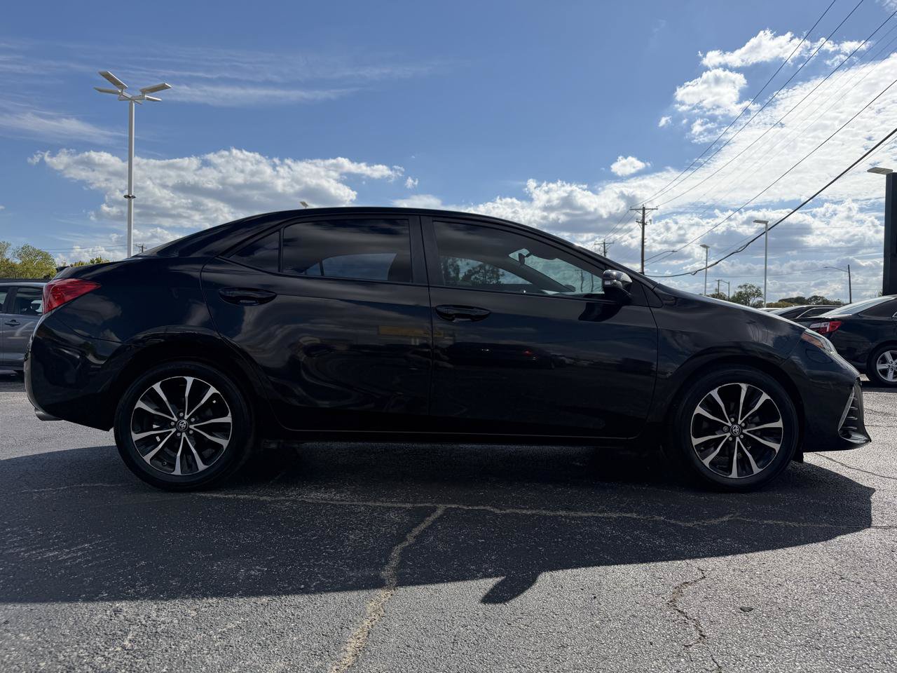 Used 2018 Toyota Corolla SE FWD image 4