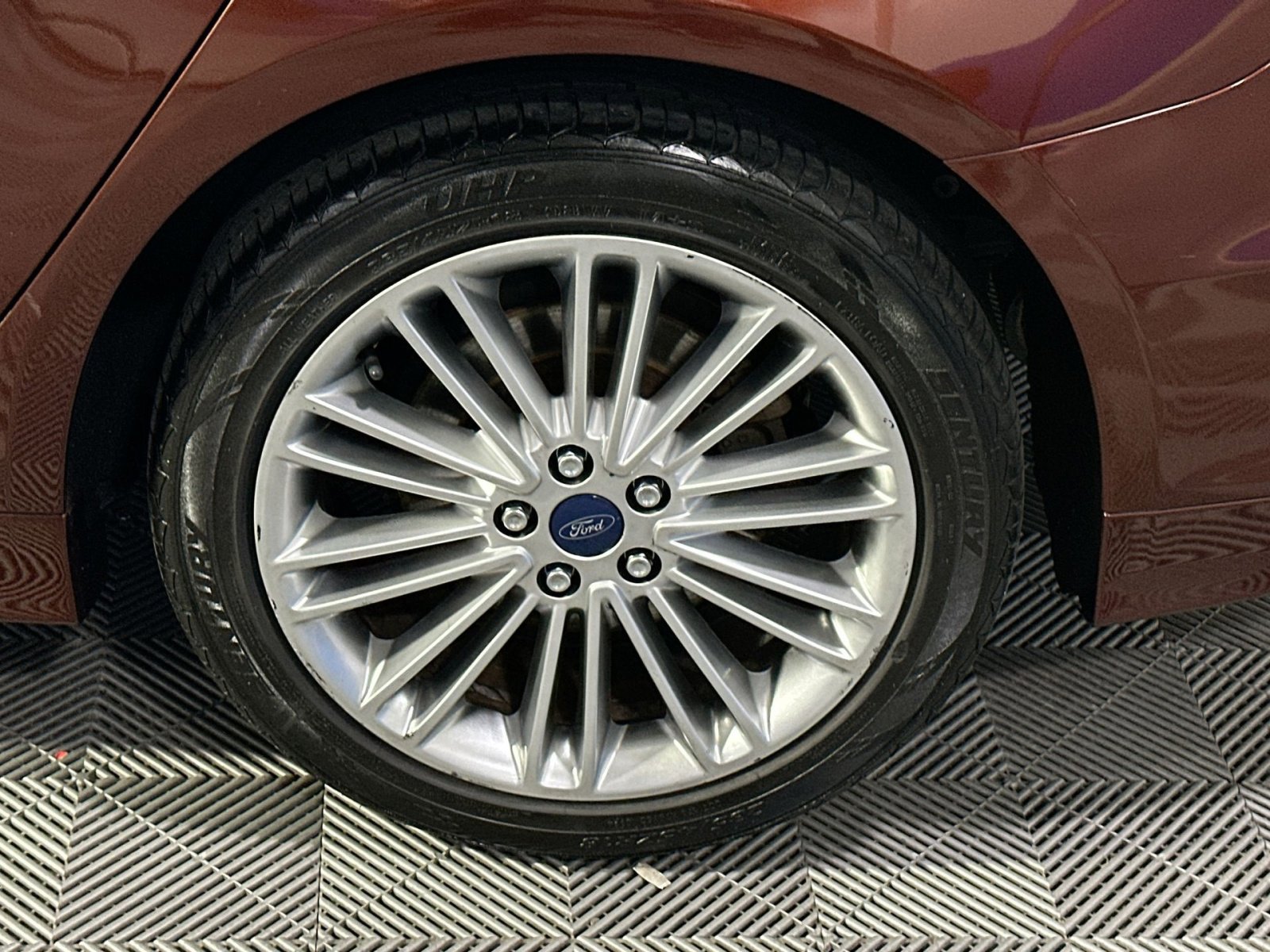 Used 2016 Ford Fusion SE w/ Equipment Group 202A image 12