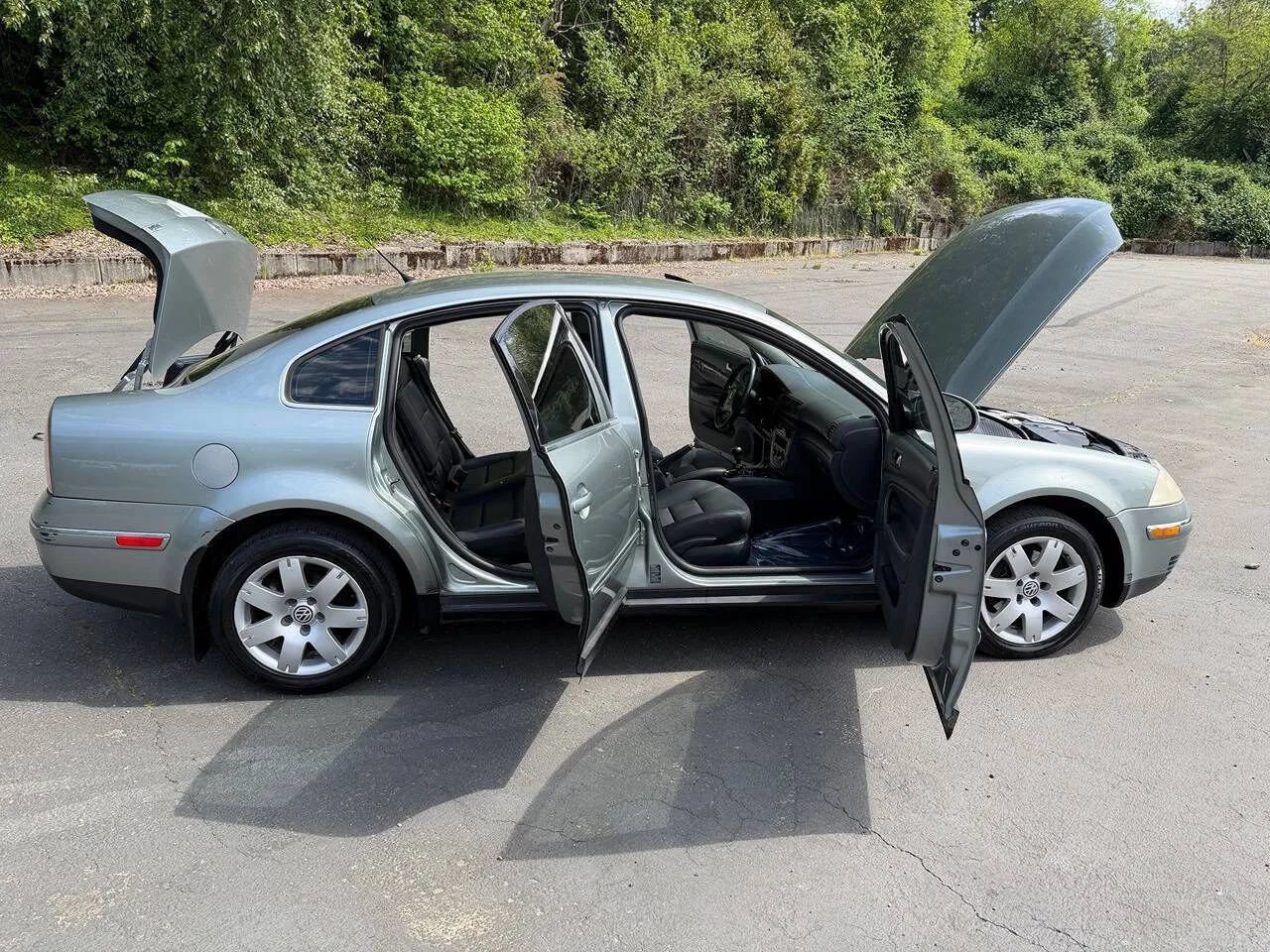 Used 2005 Volkswagen Passat GL FWD image 55