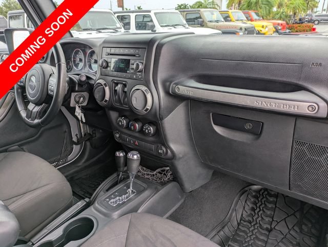 Used 2015 Jeep Wrangler Sport w/ Quick Order Package 24S AWD/4WD image 10