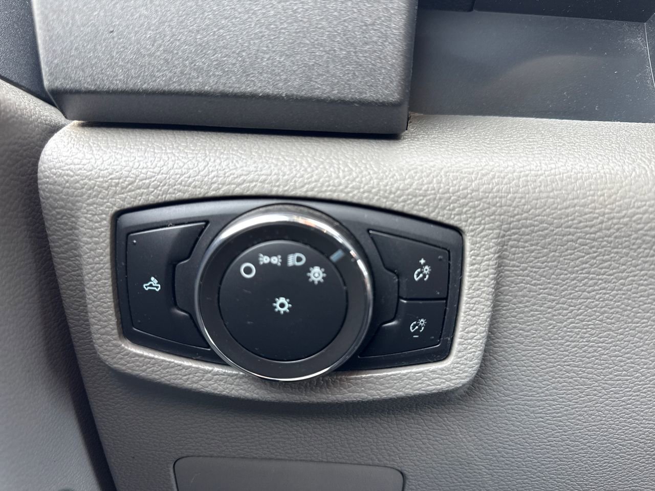 Used 2022 Ford F250 XL image 18