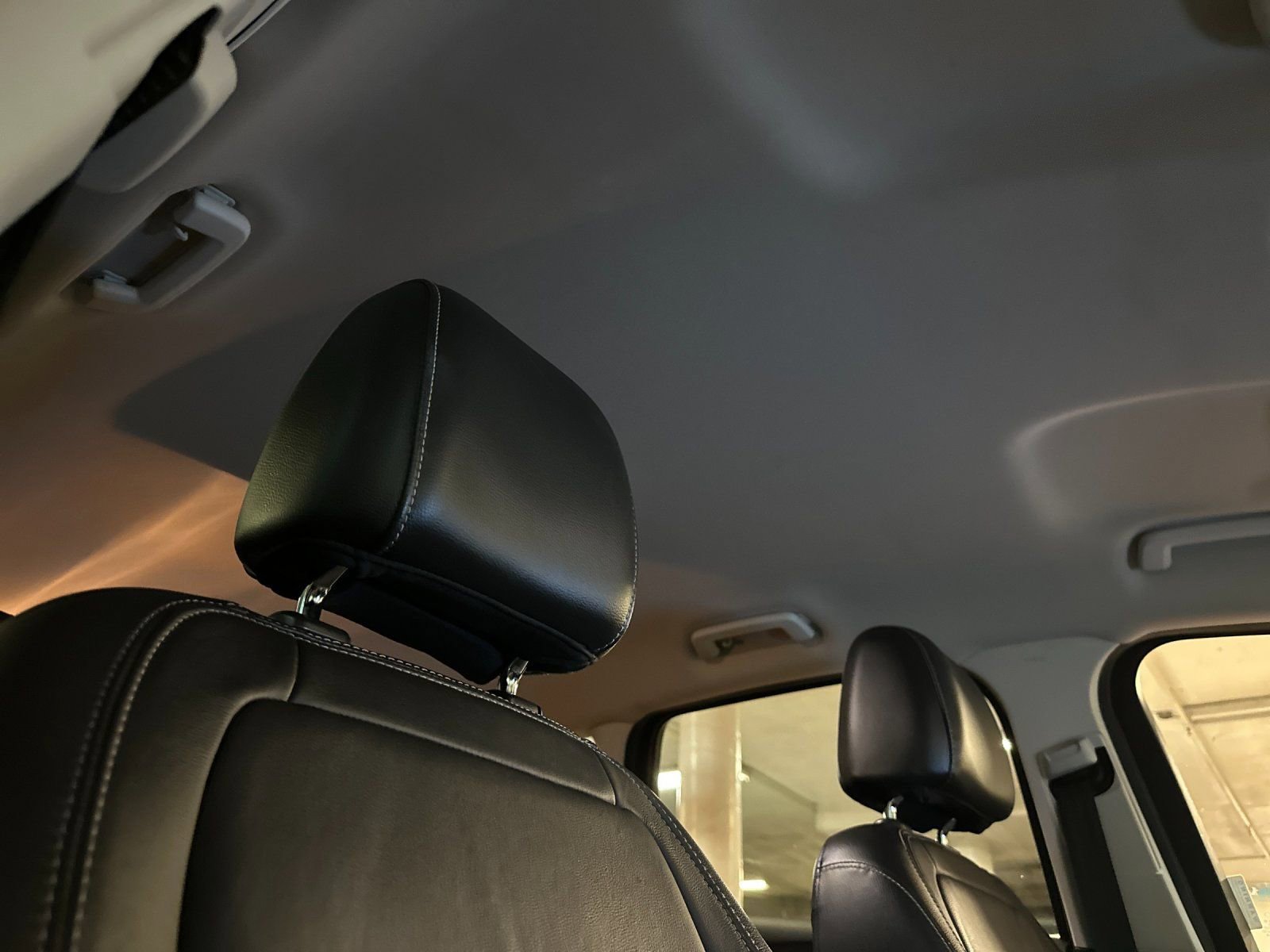 Used 2017 Ford Escape Titanium image 16