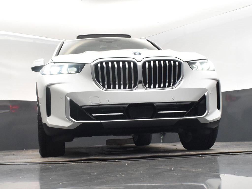 New 2026 BMW X5 xDrive50e image 45