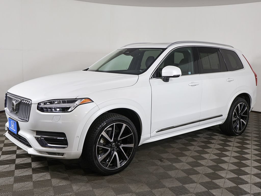 Used 2024 Volvo XC90 B6 Plus w/ Protection Package Premier AWD/4WD image 11