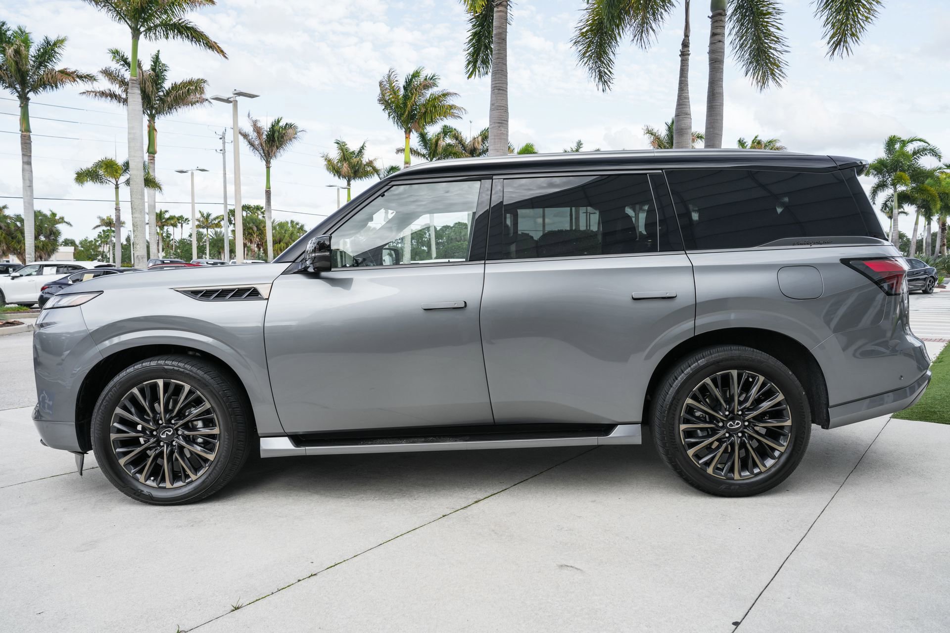 Certified 2025 INFINITI QX80 Autograph AWD/4WD image 21