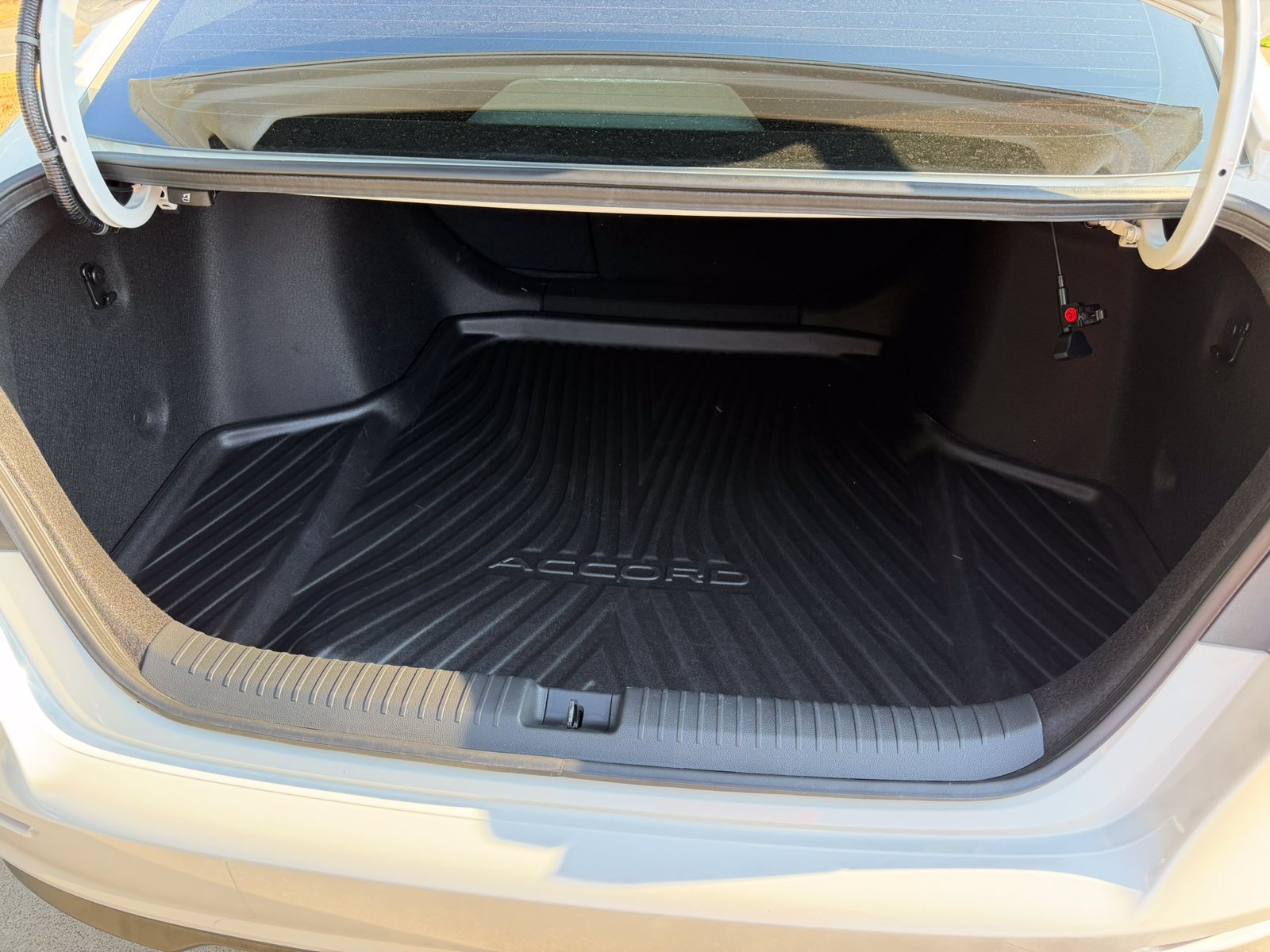 Certified 2023 Honda Accord EX image 31