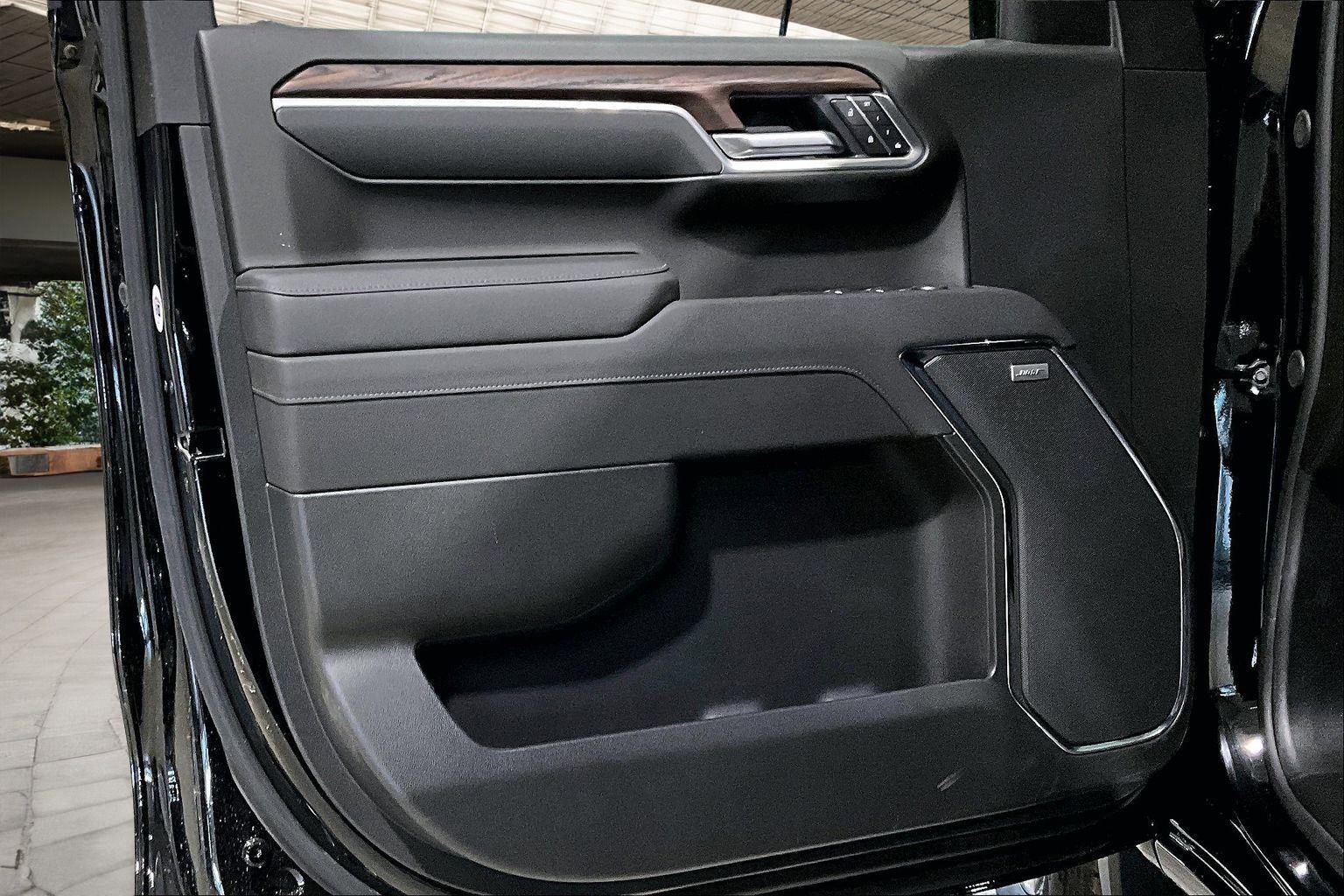 New 2026 GMC Sierra 1500 SLT w/ SLT Premium Plus Package image 10