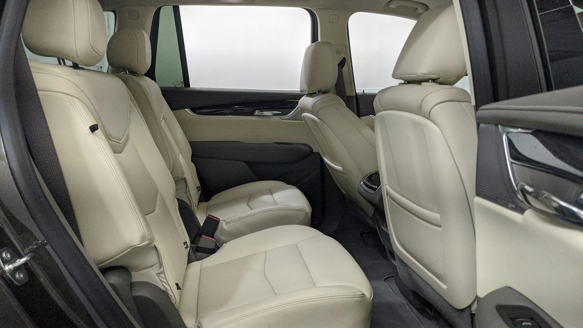 Certified 2020 Cadillac XT6 Premium Luxury FWD image 35