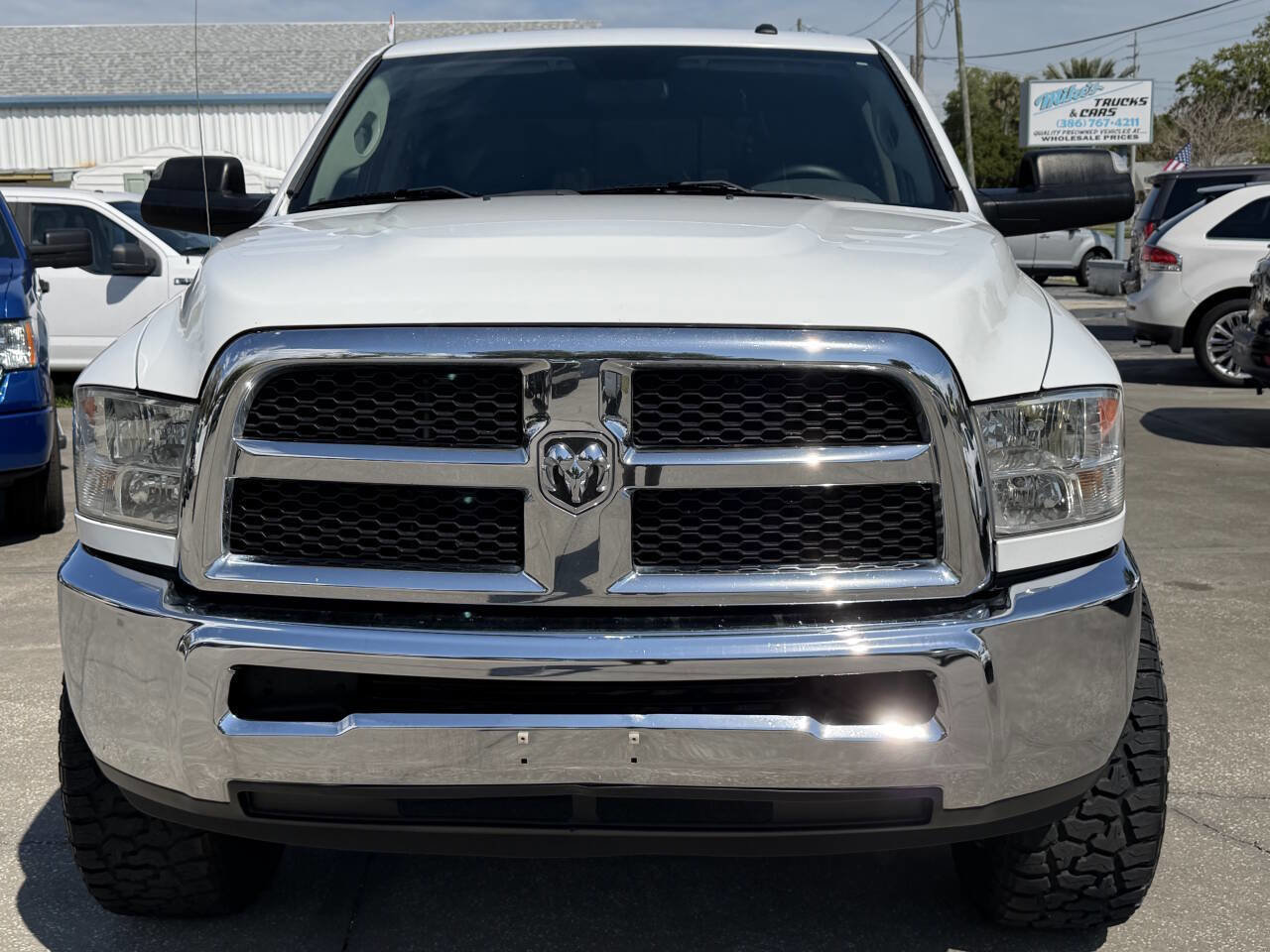Used 2017 RAM 2500 SLT AWD/4WD image 3