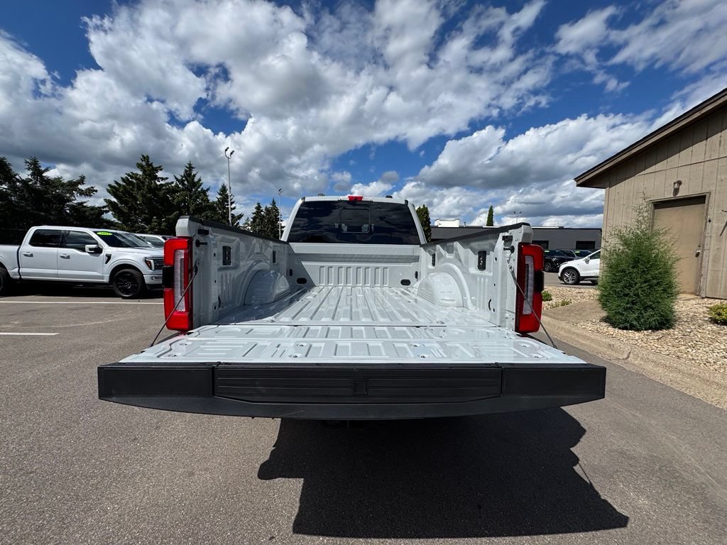Used 2025 Ford F250 Platinum AWD/4WD image 11
