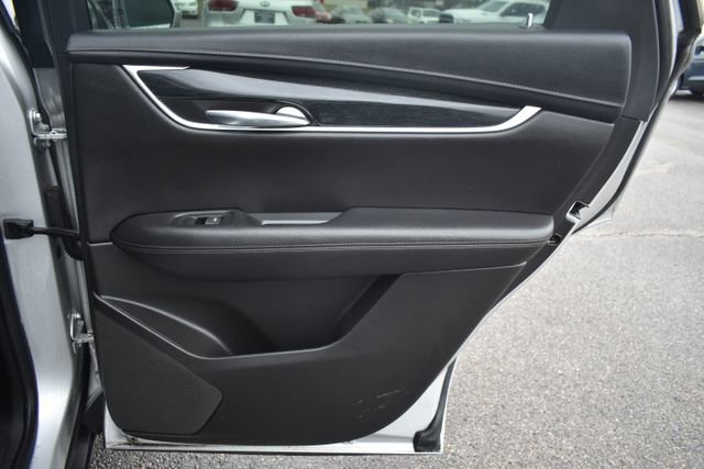 Used 2020 Cadillac XT5 Premium Luxury image 43