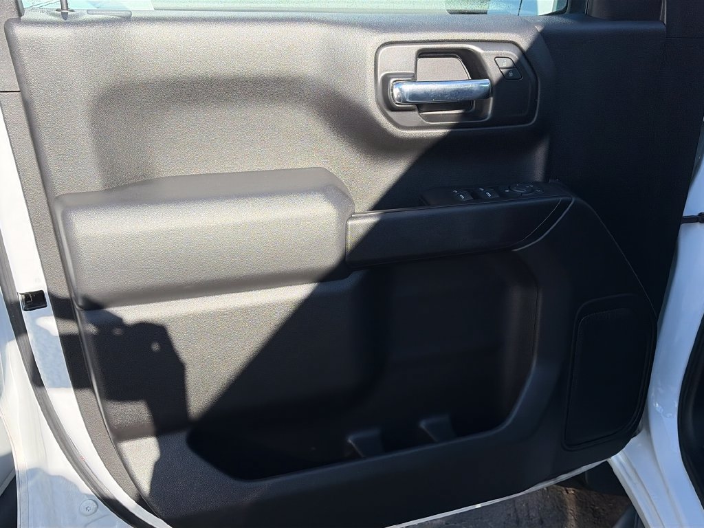 Used 2020 Chevrolet Silverado 1500 Custom Trail Boss w/ Custom Convenience Package AWD/4WD image 12