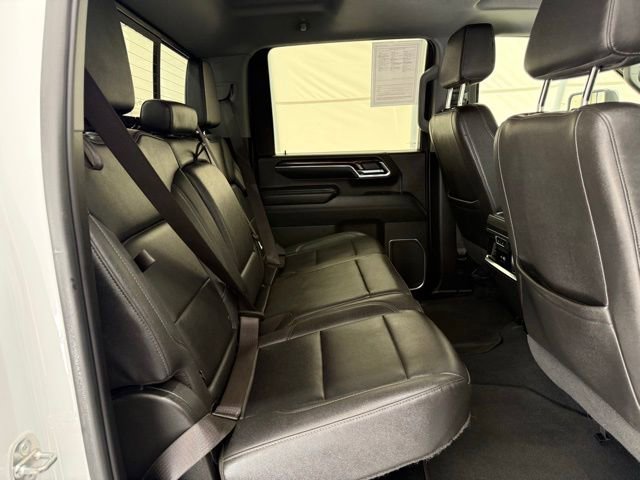 Used 2024 GMC Sierra 3500 SLT w/ SLT Premium Package image 26