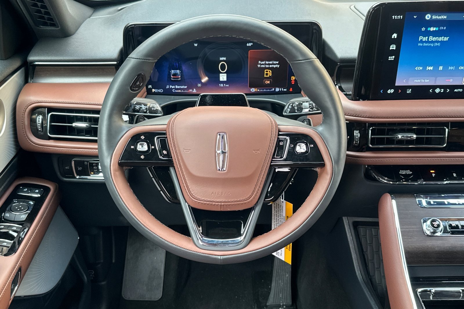 New 2026 Lincoln Aviator Reserve w/ Luxury Package image 13