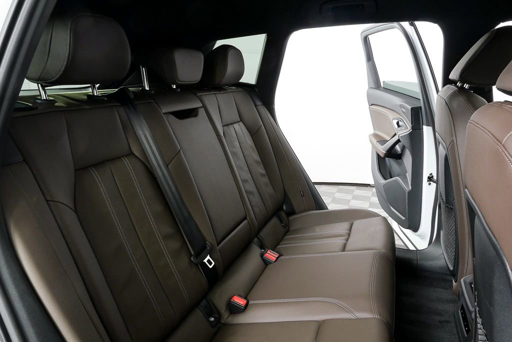 Certified 2025 Audi Q6 e-tron Premium image 20