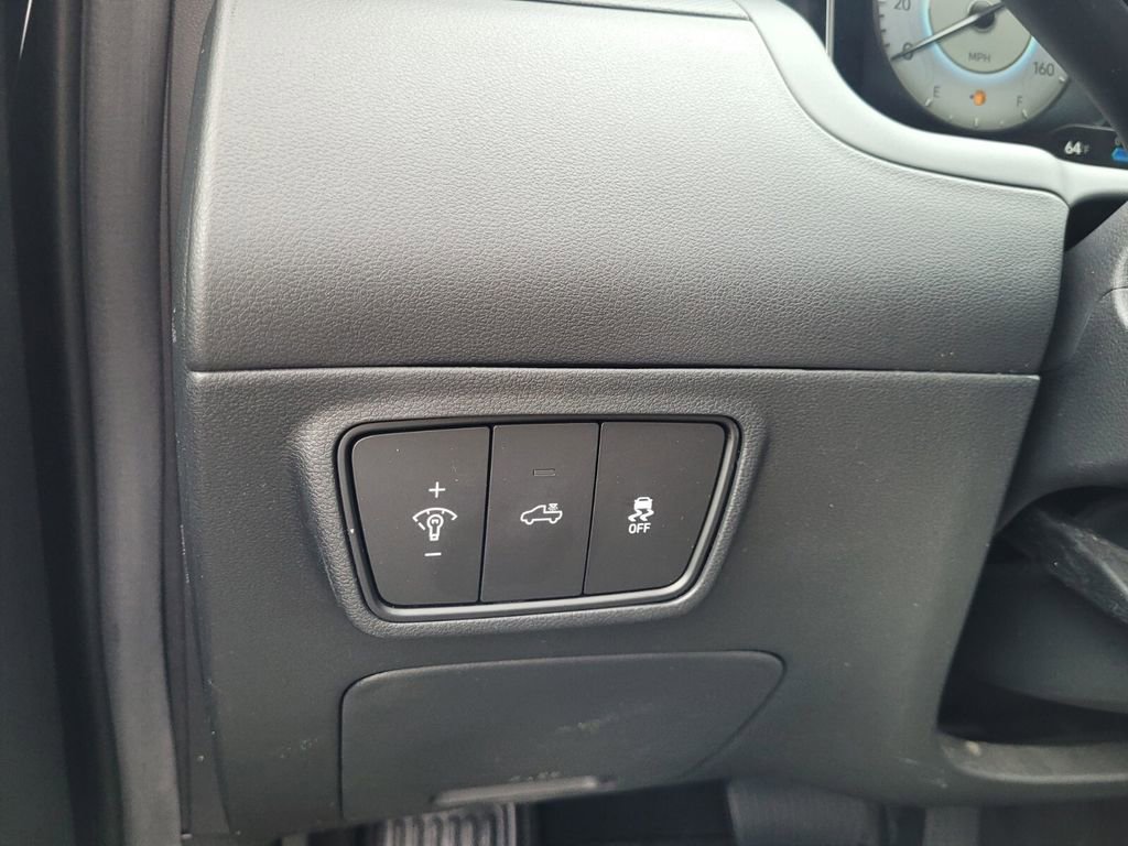 Used 2022 Hyundai Santa Cruz SEL Premium image 28