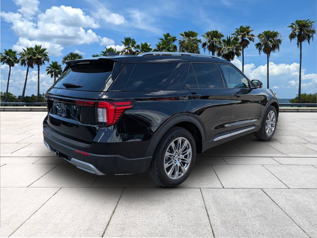 Certified 2026 Ford Explorer Platinum RWD image 7