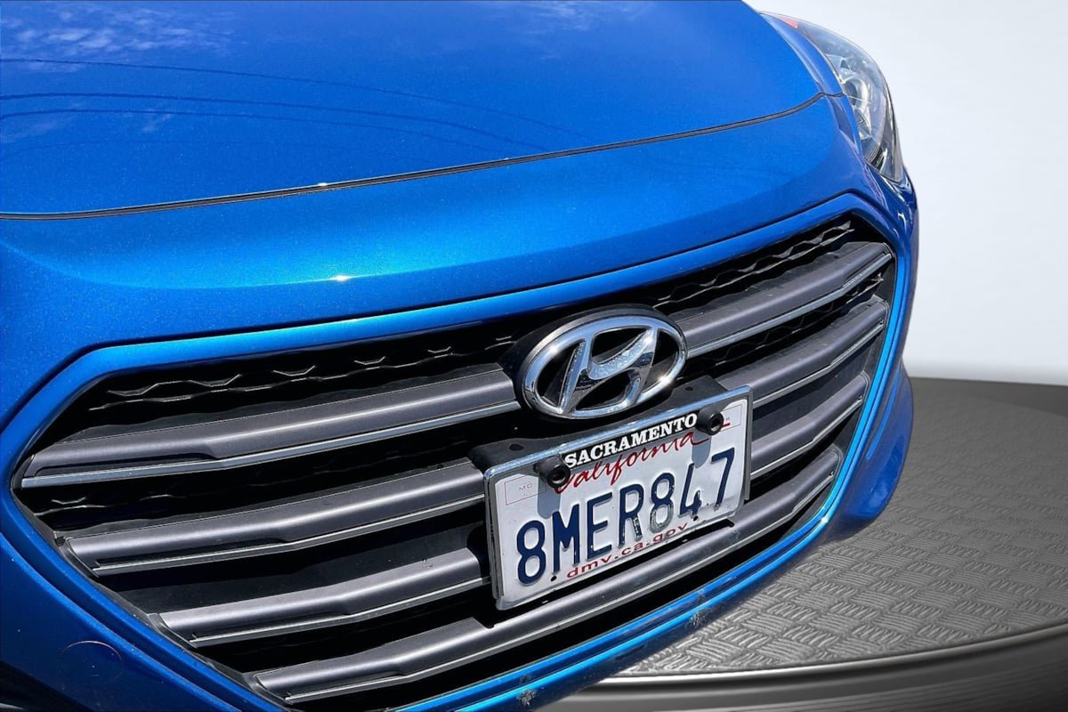 Used 2017 Hyundai Elantra GT FWD image 28