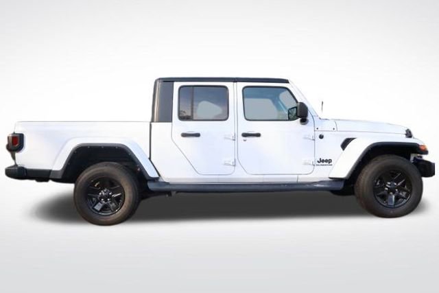 Used 2022 Jeep Gladiator Sport image 8