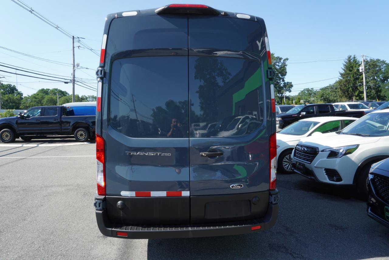 Used 2020 Ford Transit 250 148 High Roof Extended RWD image 10