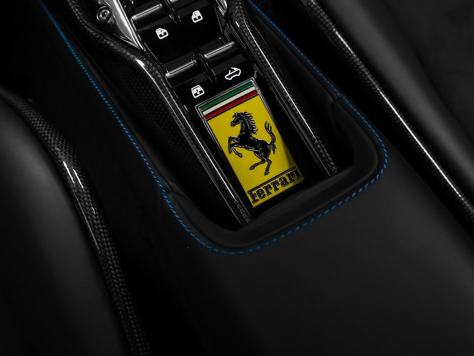 Used 2022 Ferrari SF90 Spider AWD/4WD image 59