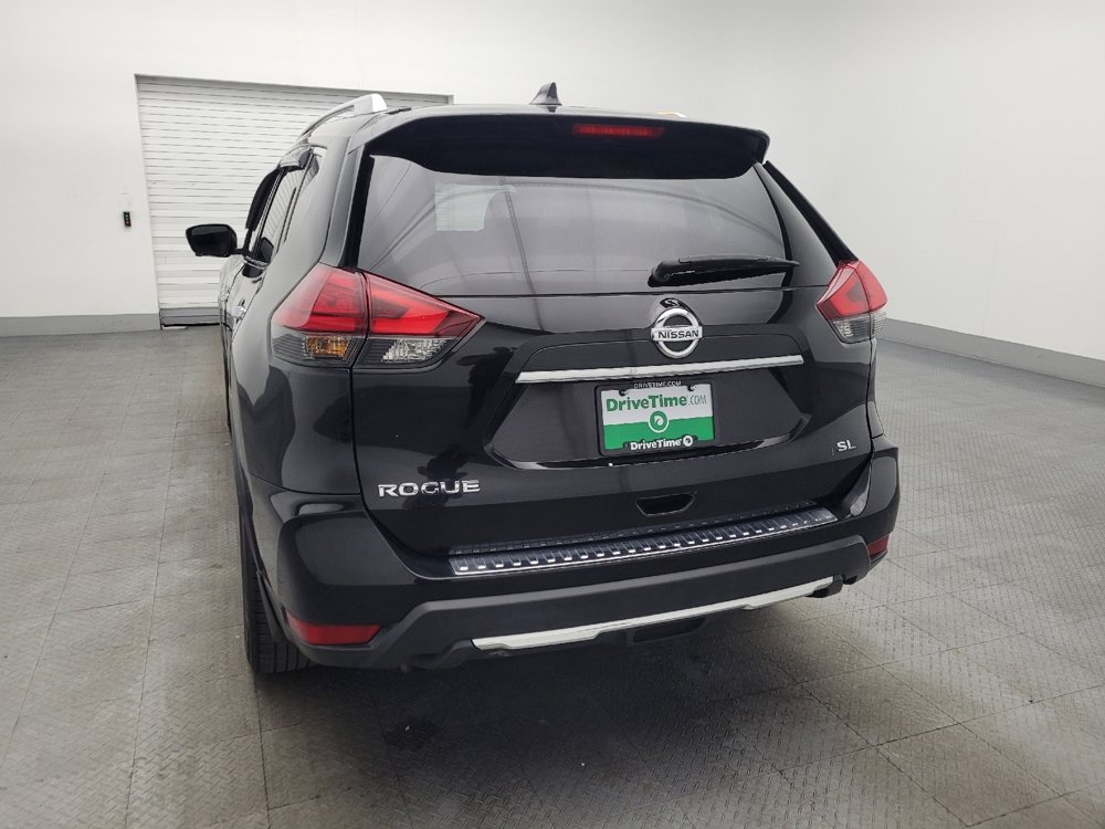 Used 2017 Nissan Rogue SL image 6