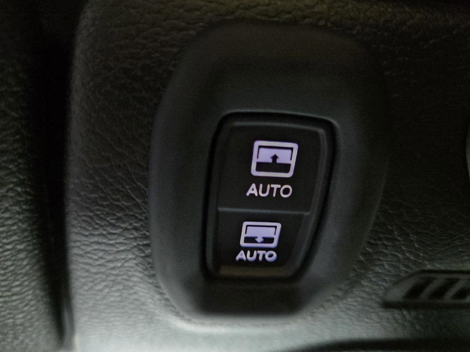 Used 2019 Jeep Wrangler Unlimited Sahara image 41