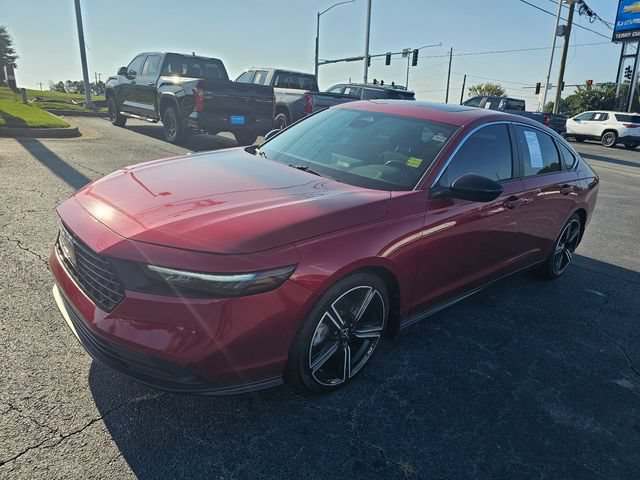 Used 2023 Honda Accord Sport image 4