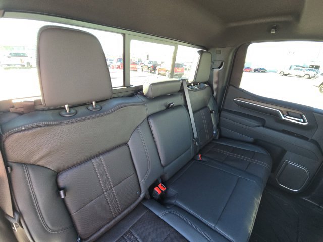Used 2026 Chevrolet Silverado 1500 High Country w/ High Country Premium Package AWD/4WD image 15