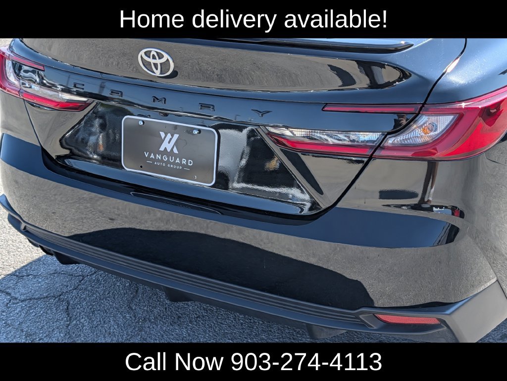 Used 2026 Toyota Camry SE FWD image 9
