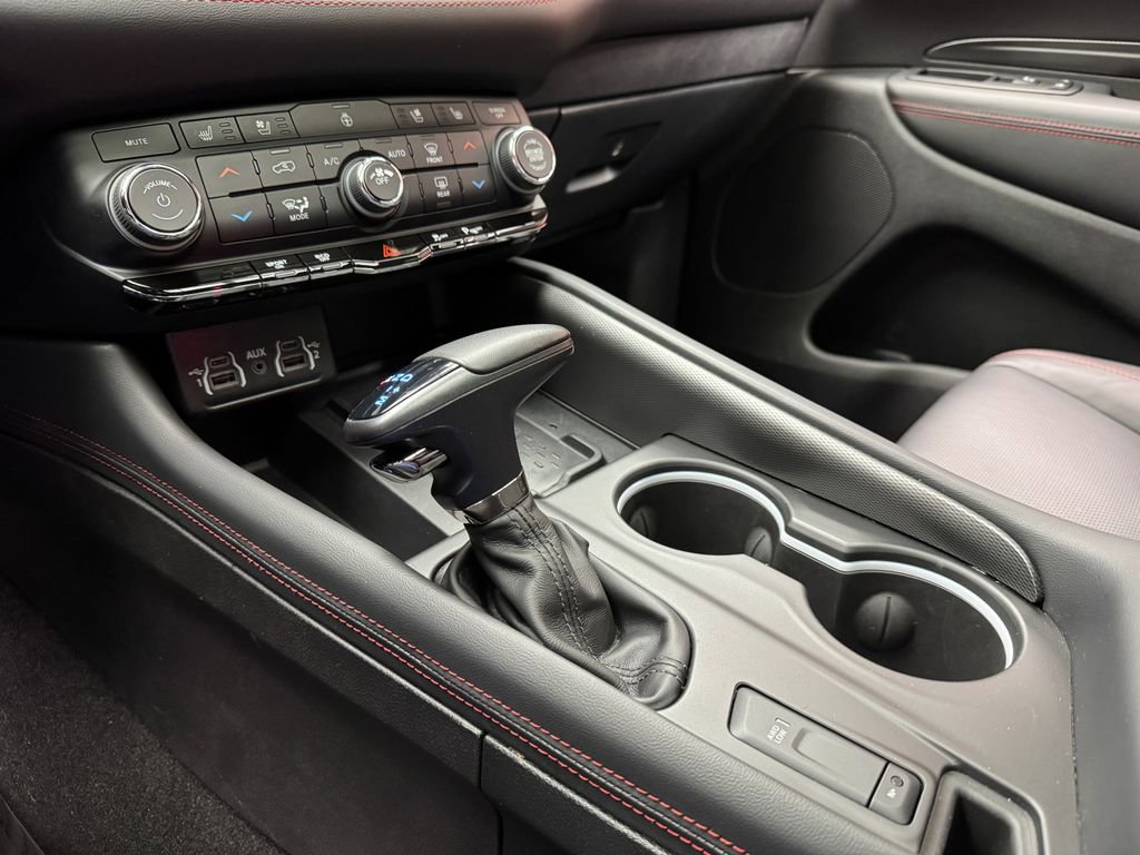 Used 2025 Dodge Durango R/T AWD/4WD image 23