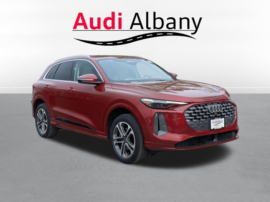 Used 2025 Audi Q5 Premium Plus w/ Premium Plus image 8