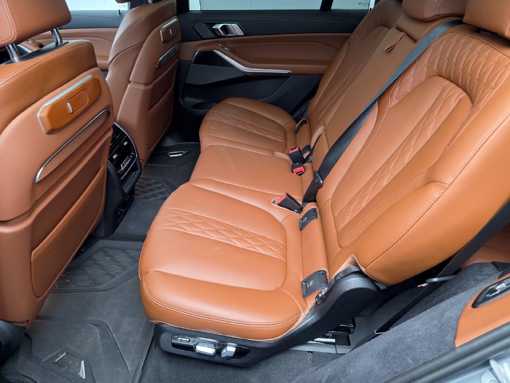Used 2024 BMW X7 M60i w/ Executive Package AWD/4WD image 14