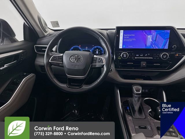 Used 2023 Toyota Highlander Platinum image 26