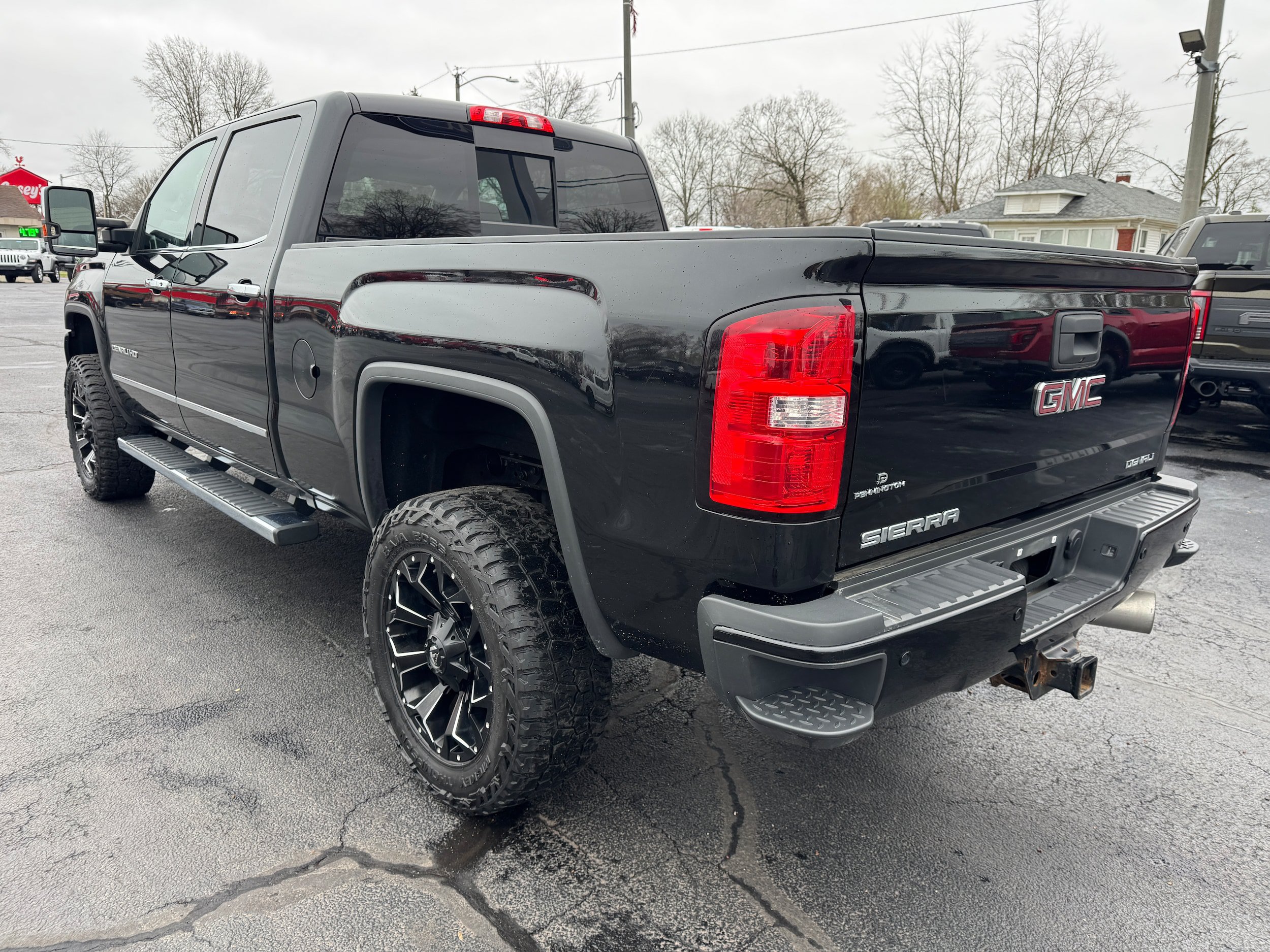Used 2019 GMC Sierra 2500 Denali w/ Duramax Plus Package AWD/4WD image 5