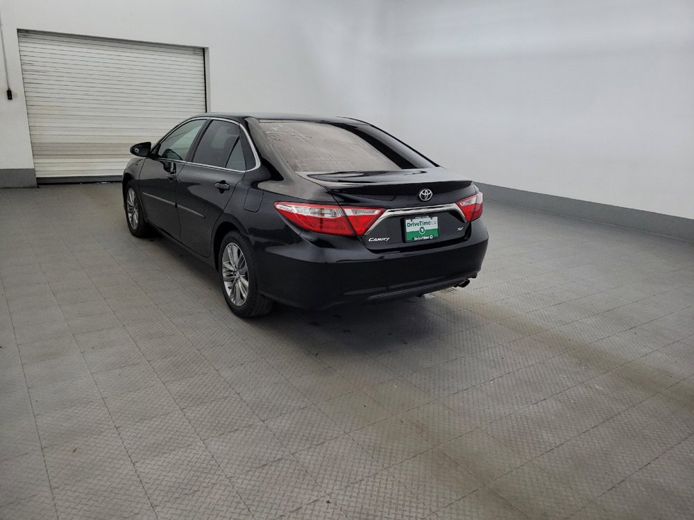 Used 2017 Toyota Camry SE w/ Protection Package (Q2) FWD image 5