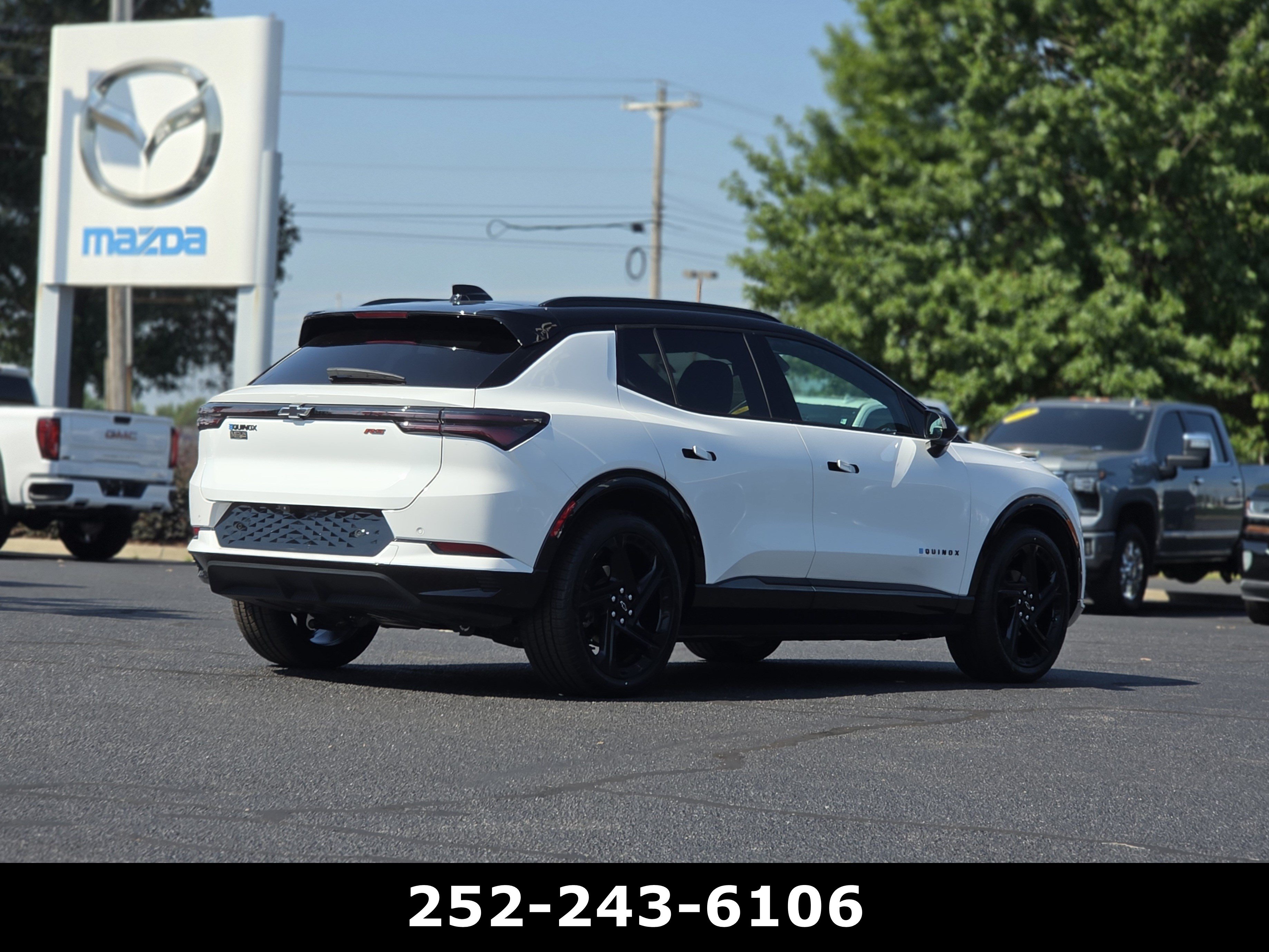 Used 2024 Chevrolet Equinox EV RS FWD image 7