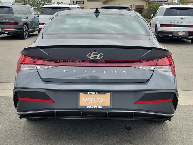 New 2026 Hyundai Elantra SEL Sport FWD image 32