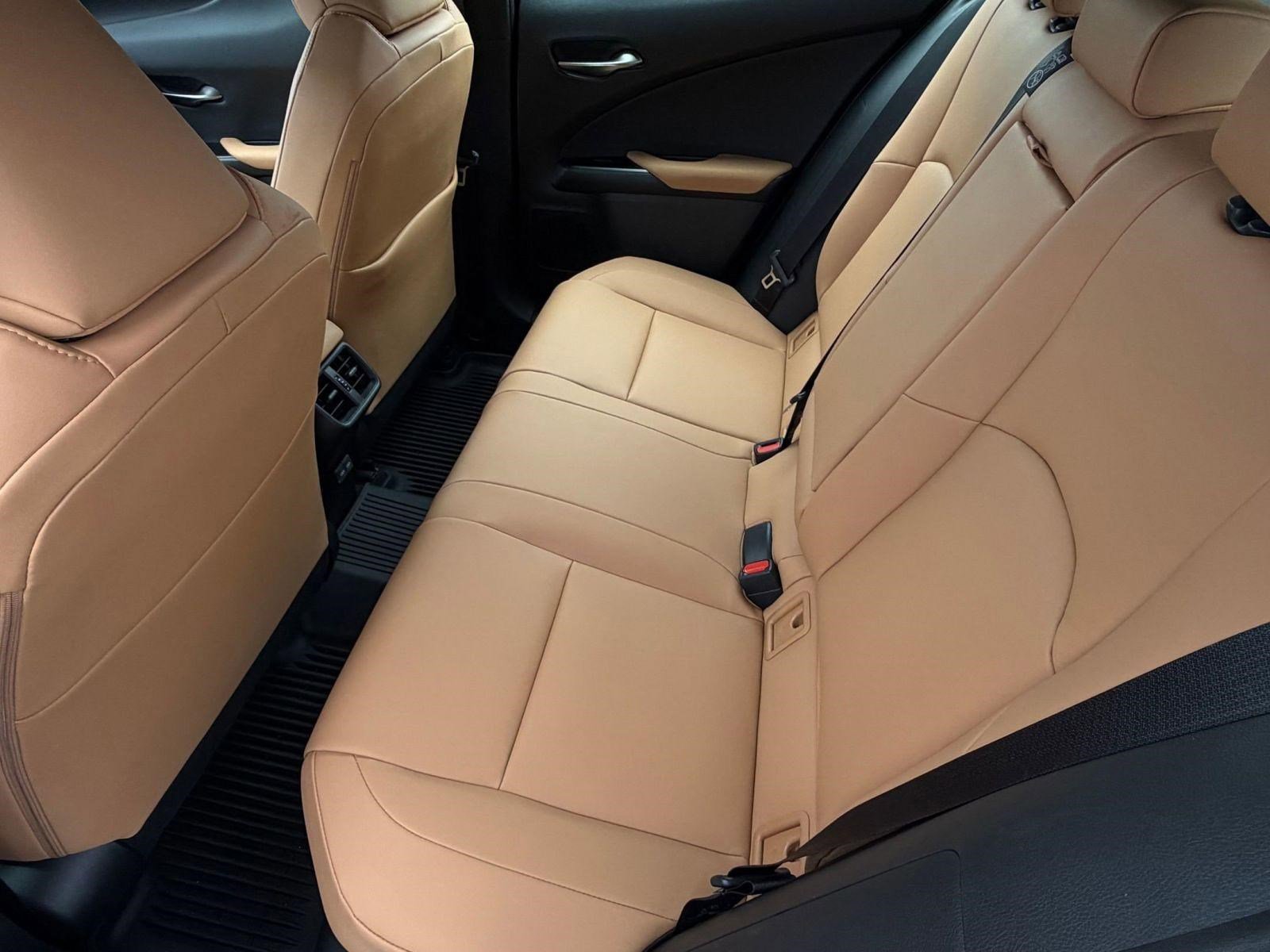 Certified 2025 Lexus UX 300h AWD w/ Accessory Package (Z2) image 24