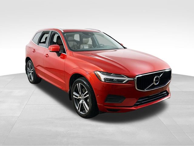 Used 2019 Volvo XC60 T5 Momentum w/ Multimedia Package